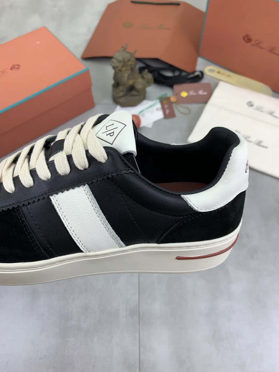 Men's men's shoes 💰P560 New style 💰High quality The latest casual shoes Loro Piana 💯Top grade💯Buy the original copy💯 Founded the existing Loro Piana company on April 24, 1924. It is now the sixth generation of family business, providing top quality products to customers who are discerning in taste and quality. Imported original fly woven fabric with cowhide fabric, plain calfskin lining. Hand-sewn thread with cowhide feet. Original packaging. Number of yards: 38-44 (customized for 45 and 46). 2️⃣ colors available.